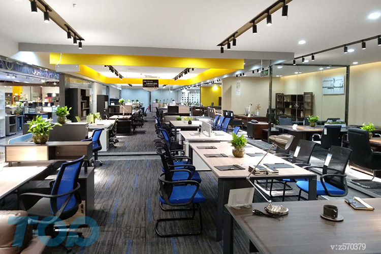 辦公卡位實(shí)拍.jpg 辦公卡位實(shí)拍.jpg