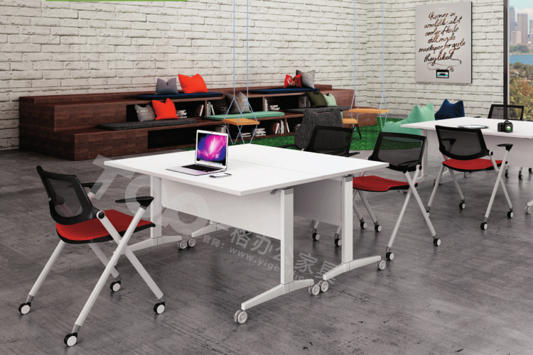 培訓辦公桌椅.jpg 培訓辦公桌椅.jpg