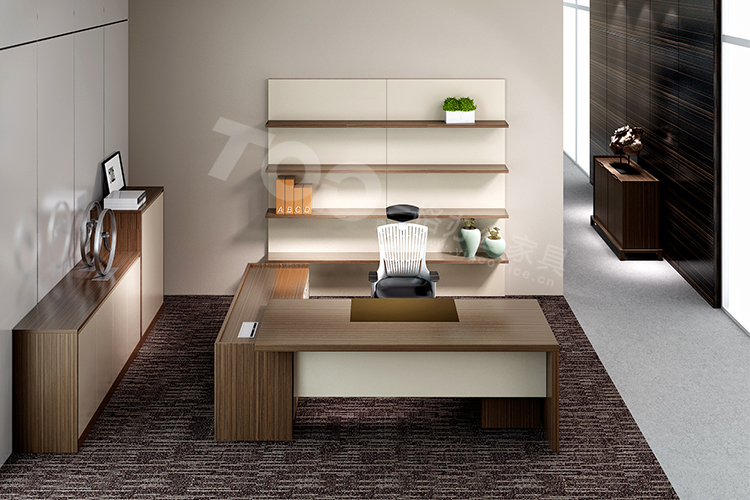 班臺.jpg 班臺.jpg