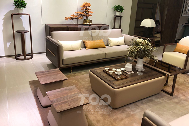 真皮實(shí)木沙發(fā).jpg 真皮實(shí)木沙發(fā).jpg